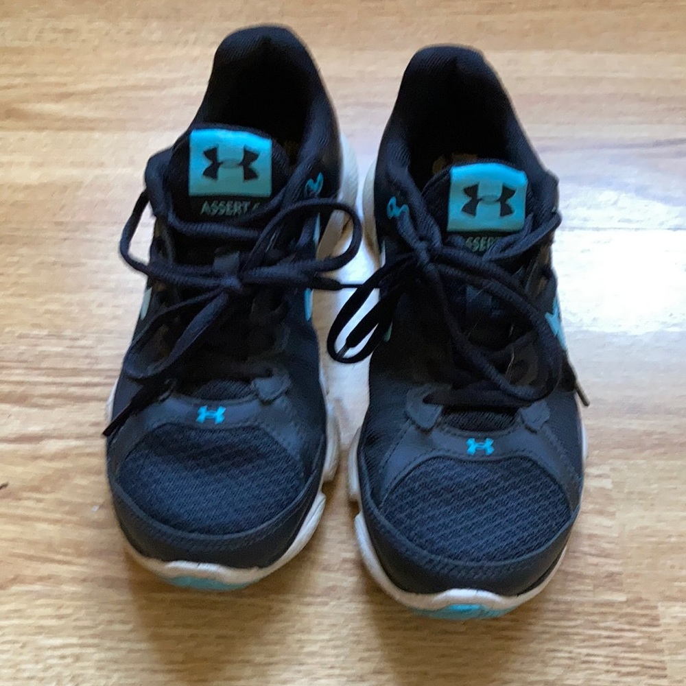 Under Armor Tennis Shoes